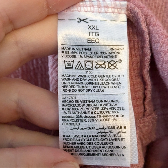 OLD NAVY Stretchy Blush Textured Top with Bell Sleeves - Picture 6 of 6